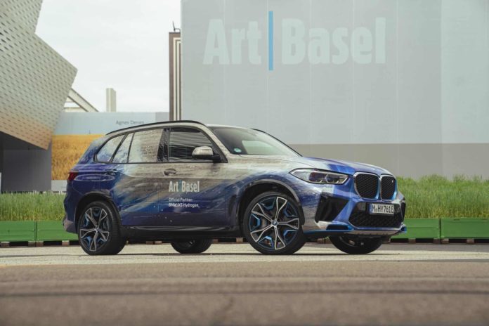 BMW iX5 Hydrogen Debuts at Art Basel with Es Devlin's Stunning Artwork