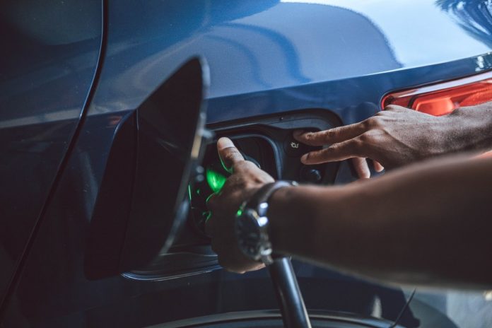 Gov. Ivey awards $11.2 million to boost EV charging availability on Alabama interstates