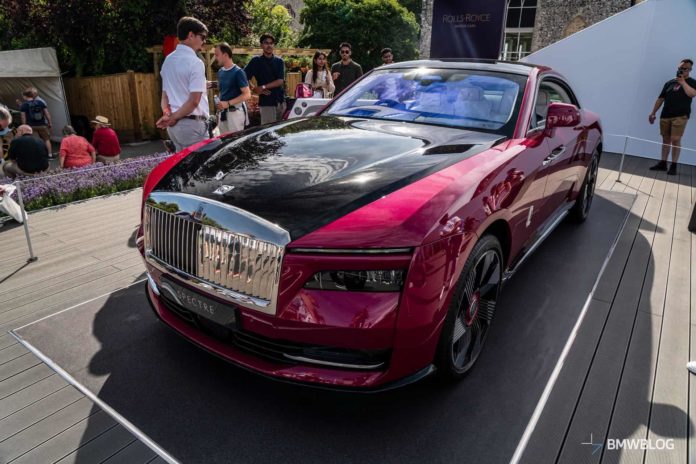 Rolls-Royce Displays One-Off Cars In Goodwood