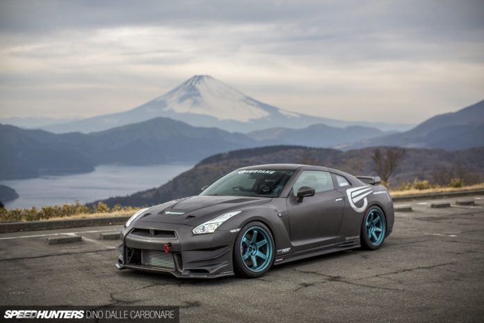 Throwback: Less Is More – Driving The Overtake GT-R