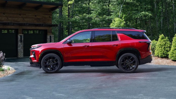 Video: 2025 Chevrolet Traverse Revives The Luxurious High Country Trim