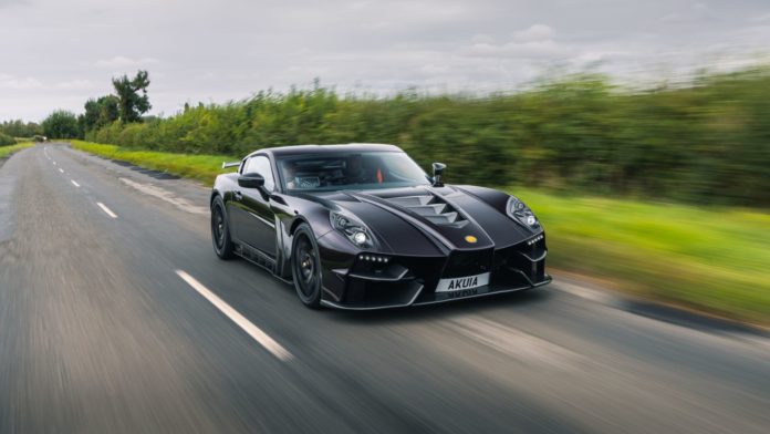 Naturally Aspirated V8 Ginetta Akula Track Beast Becomes 20-Unit Road Car