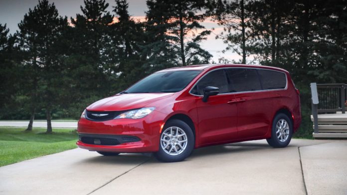 Video: Chrysler Resurrects The Voyager Minivan For 2025