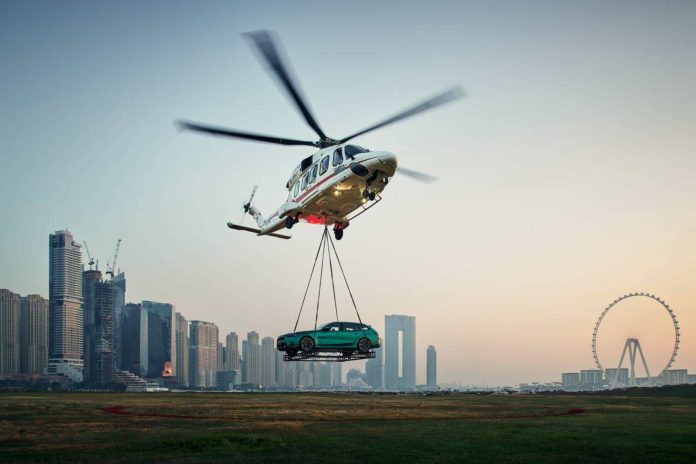 BMW M5 Touring Gets A Helicopter Ride In Dubai