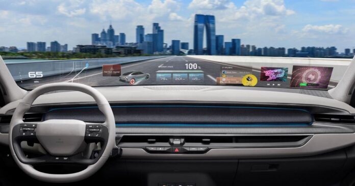 Hyundai working on supersized head-up displays