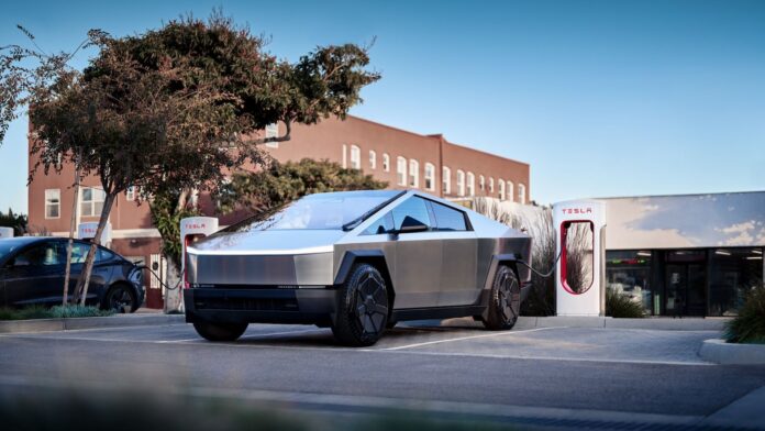 Long-Range Tesla Cybertruck Will Be A Disappointment On Two Fronts