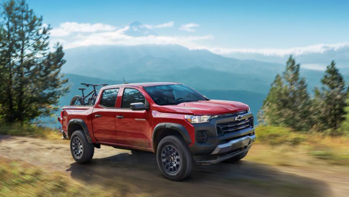 Video: 2025 Chevrolet Colorado Officially Reduced To One Engine Option