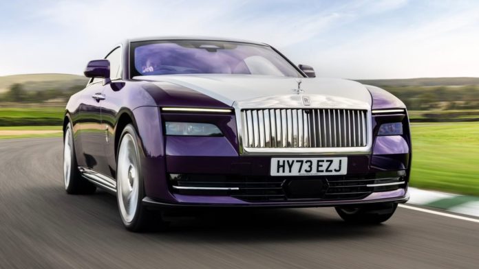 Video: Rolls-Royce Says Hybrid Power Isn't Luxurious Enough For Its Standards