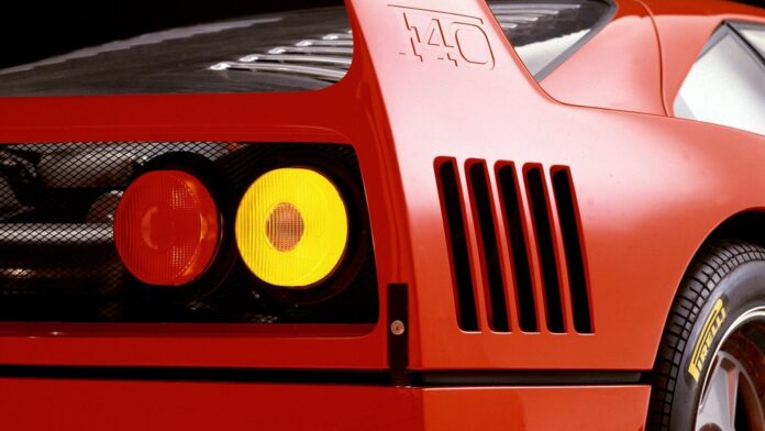 Video: The Ferrari F40 May Return, But It's A Risk For Maranello